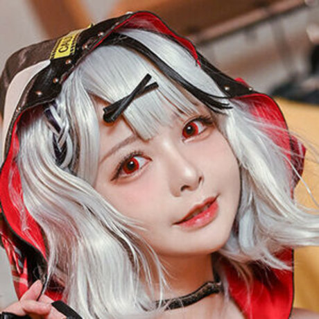 Hachi Cosplay nudes model pictures
