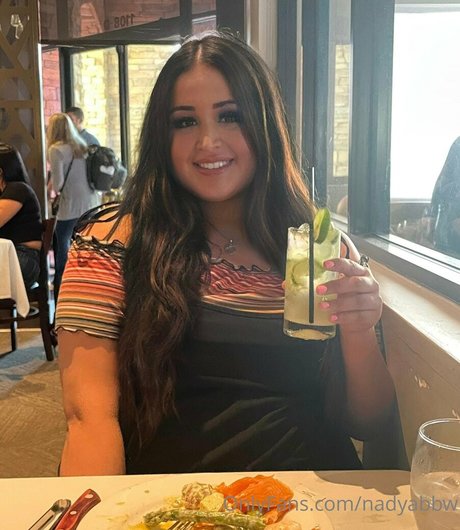 nadyabbw best model images