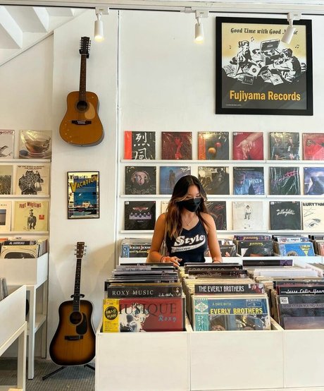 Chaela pretty actress galleries