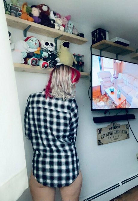 trippy b babez nude pornstar image