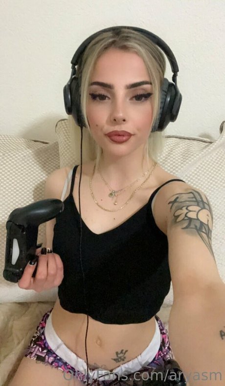 aryasm nude actress photo