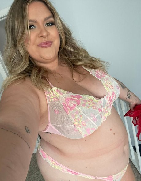 ellesbelly beautiful star archive