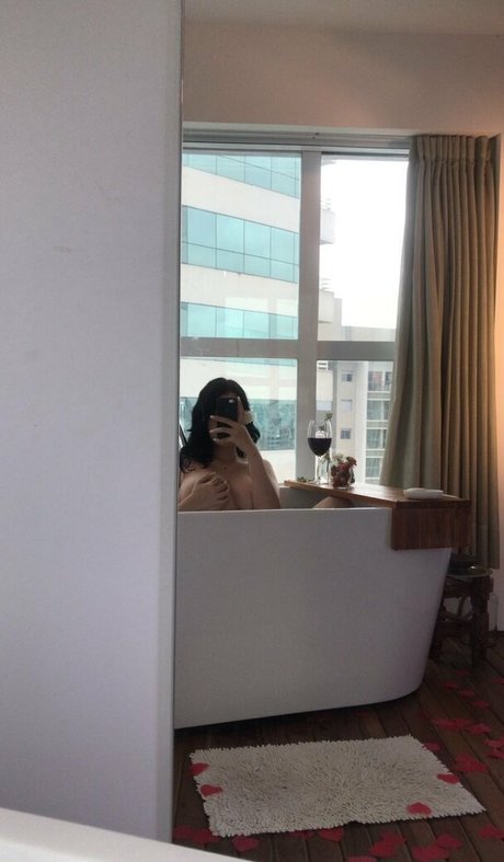 ellaarievilo xxx model pictures