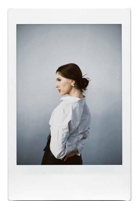 Hot Pearl free actress picture