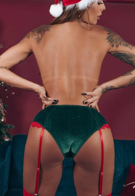 Monique Amin art model archive