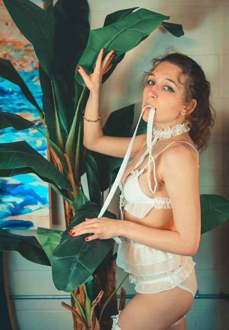 chlobodyyy exclusive star pics