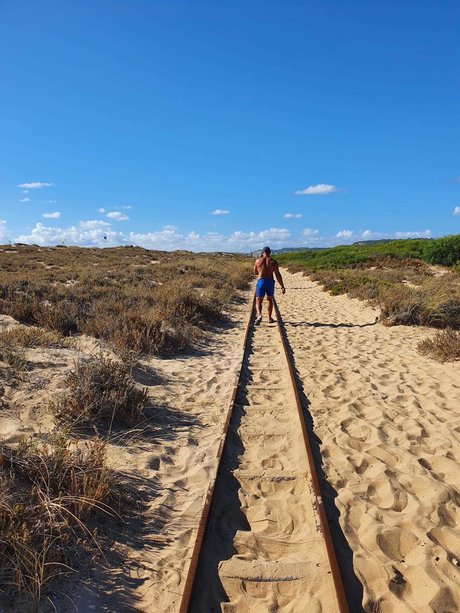 Muscle Boy top actress picture