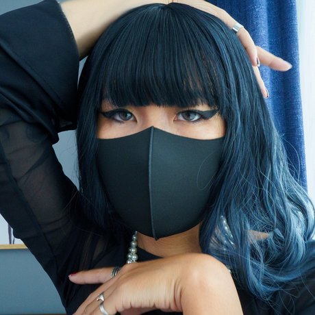 Mun Will Destroy You free model photos