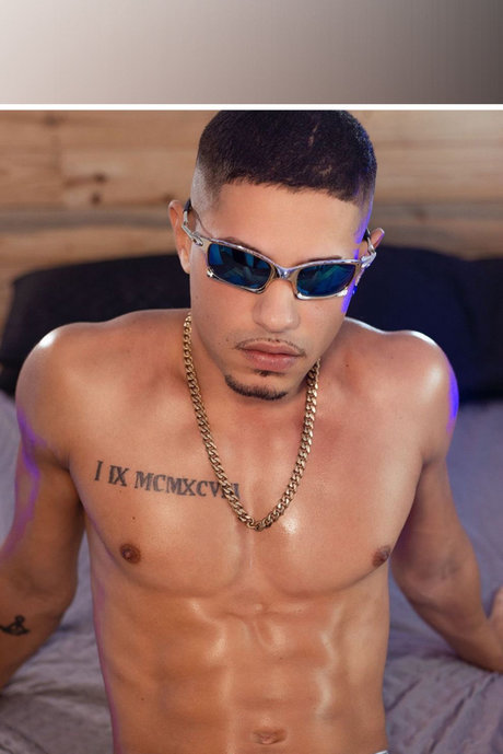 Bruno_ model beautiful picture