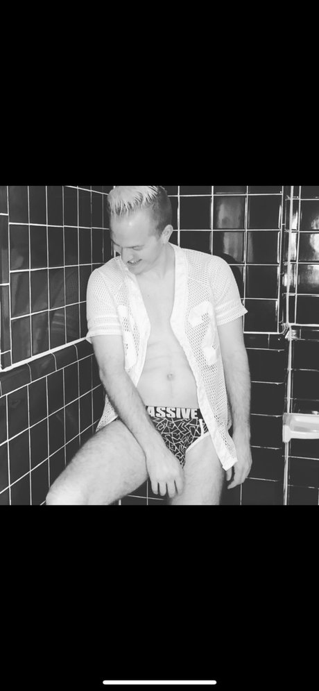 Ethan Duke star naked photos