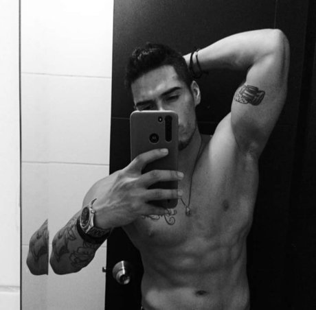 Esteban fit_ exclusive pornstar pic