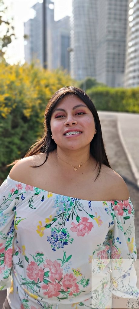 Estrella de la noche porn actress gallery