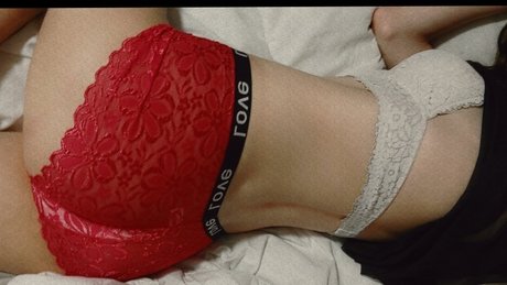 Dysphoric Leah best model image