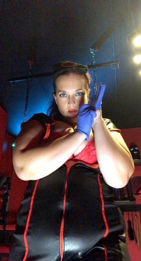 Ms lucy top model picture