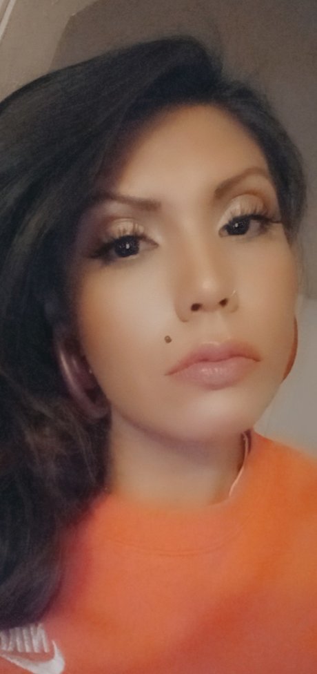 Chica Lopez model sexy photo