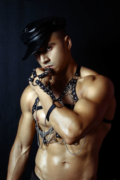 The Mystery Man pornstar free photo