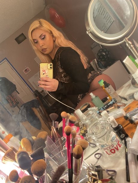 goonie_ model adult images