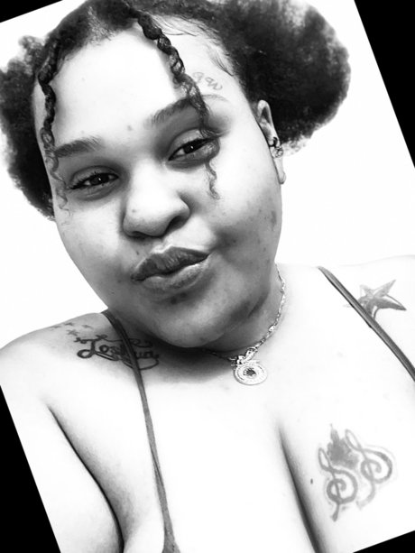 La Gordita Chulaa_ model beautiful img