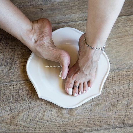 Feetty Kitty erotic model photo