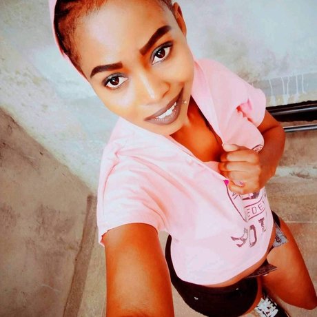 FetishFreaksAfrica nude star image