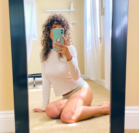 Feminist Boss Babe pretty star images