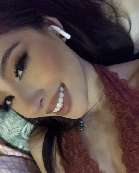 JOIN LIVE STREAM perfect actress pictures