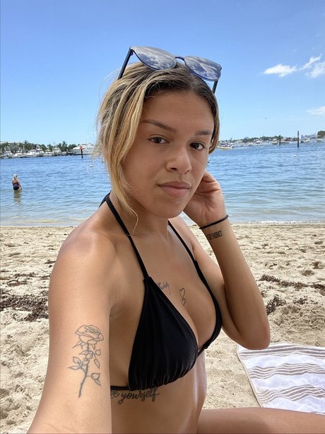 Myaa L_ top pornstar picture