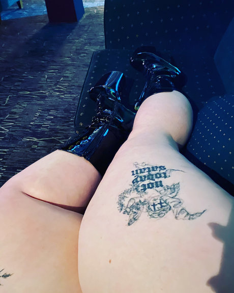 Mx Pixie Styx free model picture