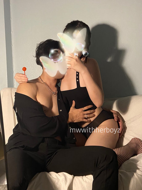 Mhuuwaan_ star pornographic img