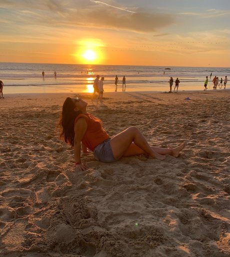 NallelyFit model pretty images