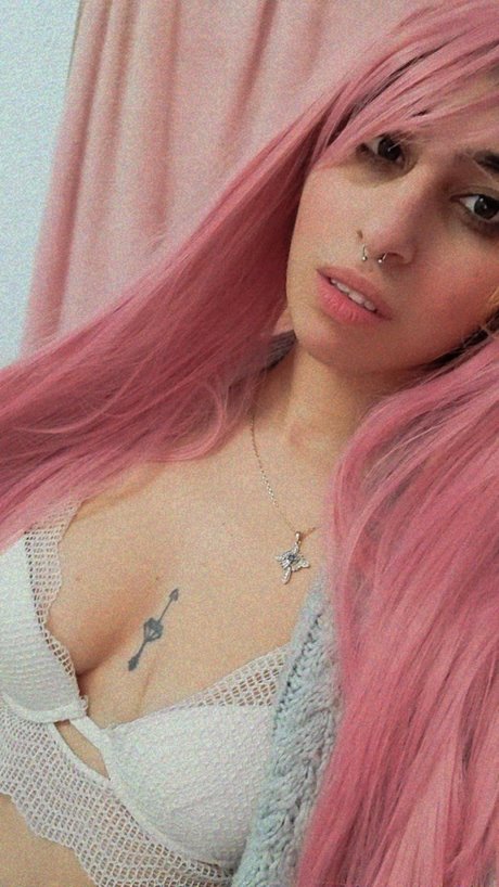 Nala Dubai hot star photo