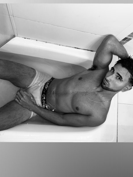 Naickerxx pornographic model images