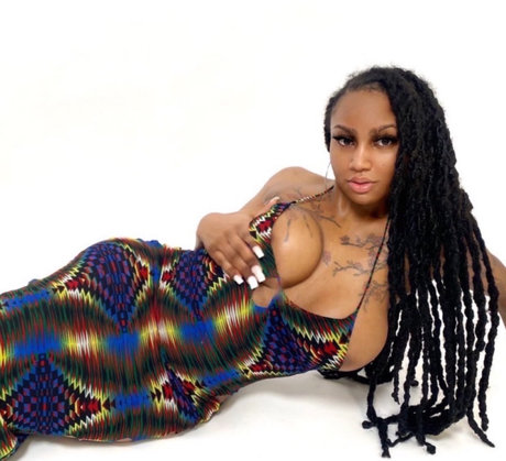 Nae Bodies star nice galleries