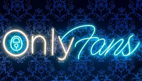 Curveygirl sex model picture