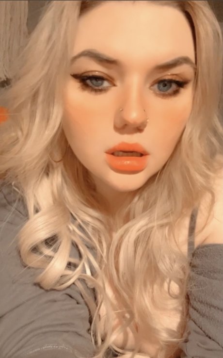 emme valentine TOP 8 3_ erotic actress pic