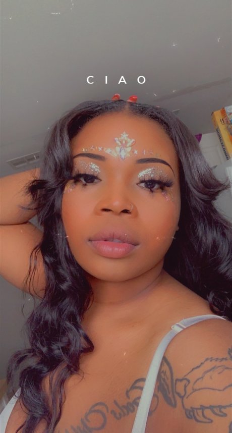 Daphne Black top star archive