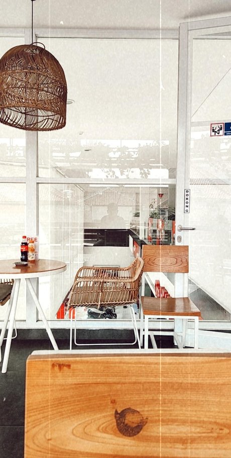 Putu Deny Krisna star pretty photo