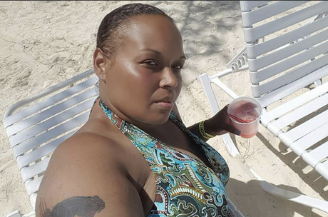 Kisha B model high quality photos