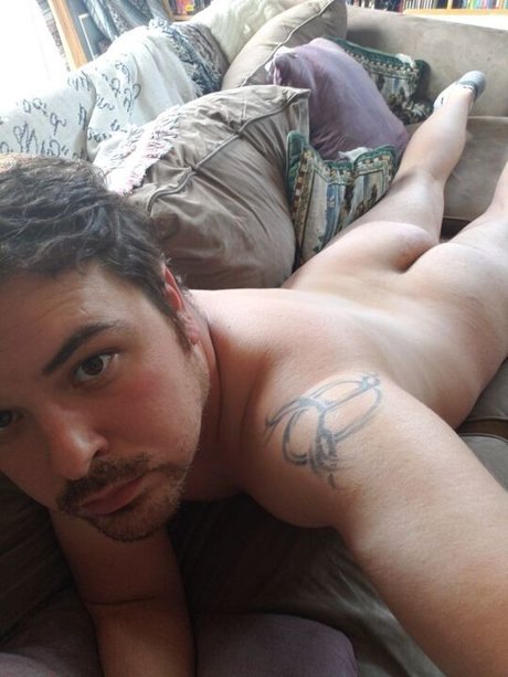 Chris Funtimes porn model images