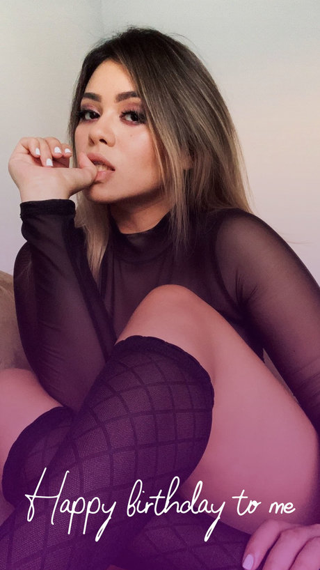 Celia Henn pornstar pretty img