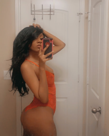 Hennessy_ hot pornstar photo