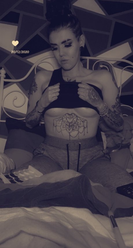 NaomiHufton star hd photo