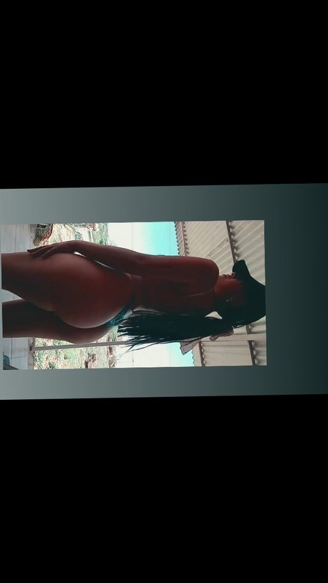 Naomicruzz_ pornstar erotic img