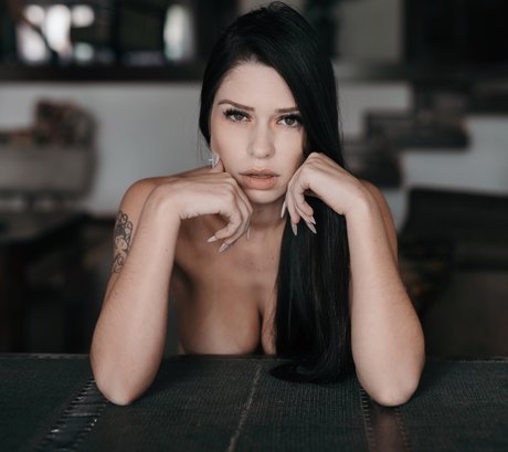 Nanda Sweet hd actress image