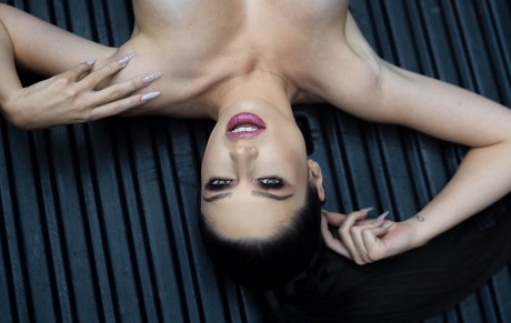 Nanda Sweet adult actress image