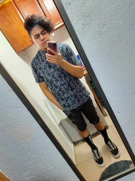 Armando Vega star art picture