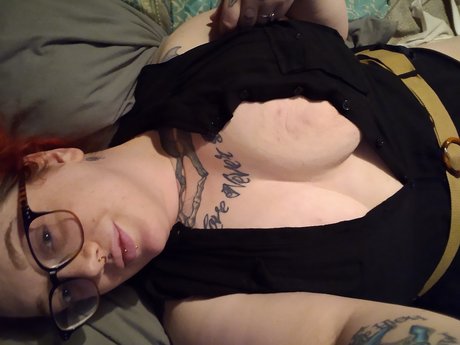 Emma Bee star nice img