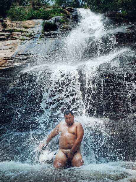 _Natt Black Bear_ model sexy images