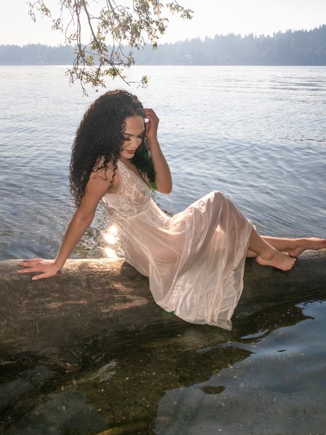 Natia Roe pornstar art galleries