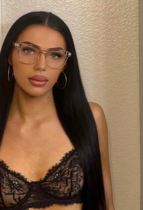 Natana Brooke sex actress pictures